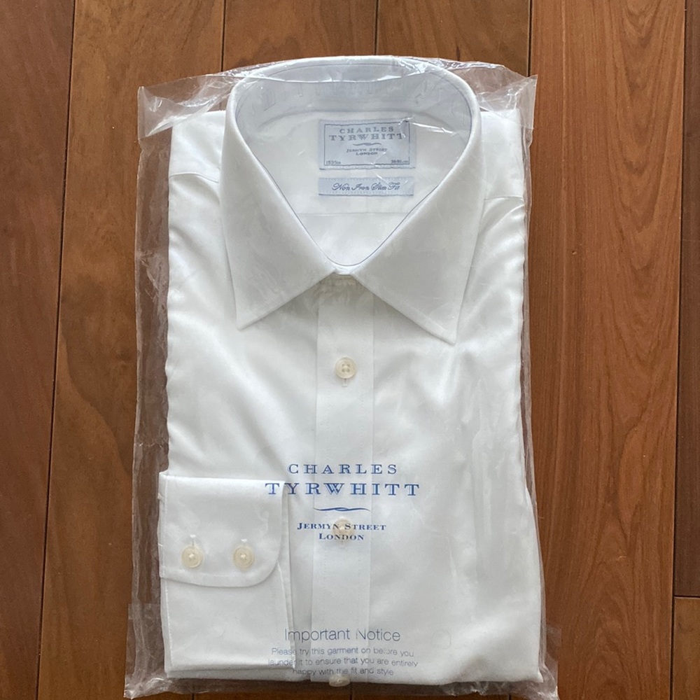 New! Charles Tyrwhitt white button down dress shirt. 15/35in Non Iron Slim Fit.